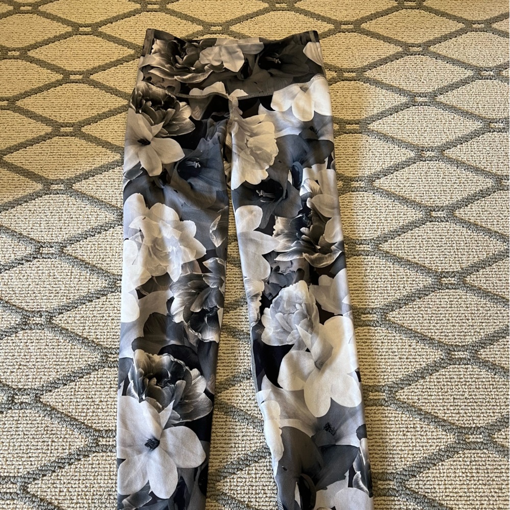 Elevate legging old navy
